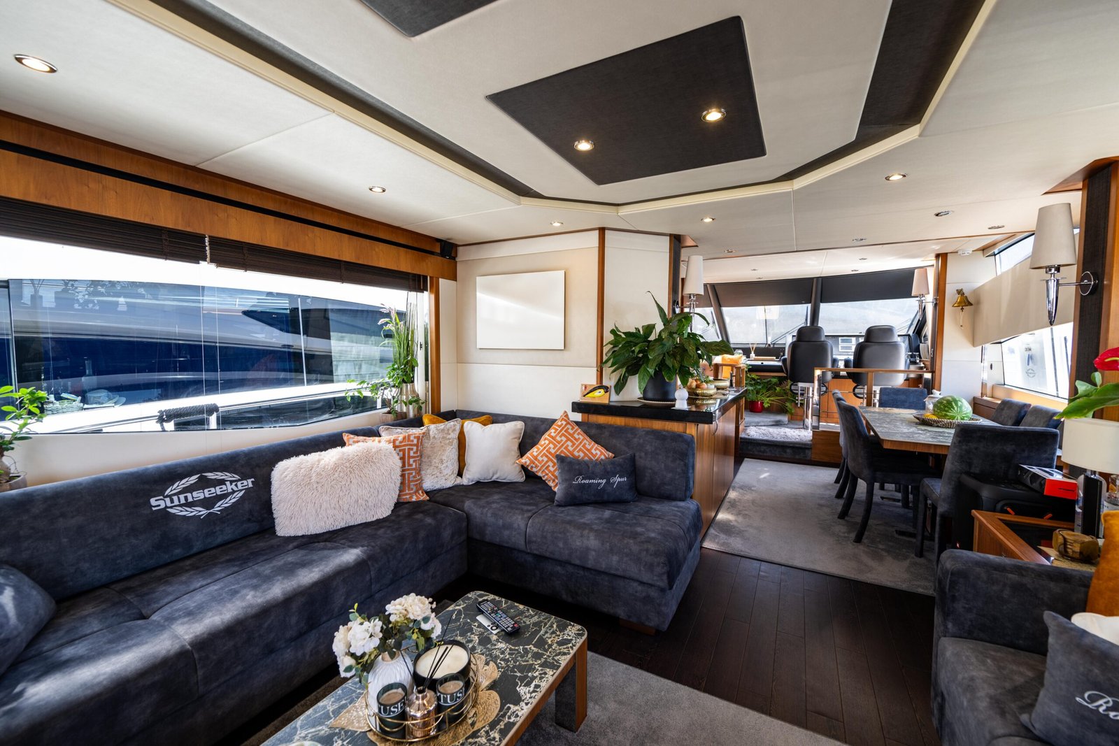 Sunseeker-Manhattan-73-Roaming-Spur