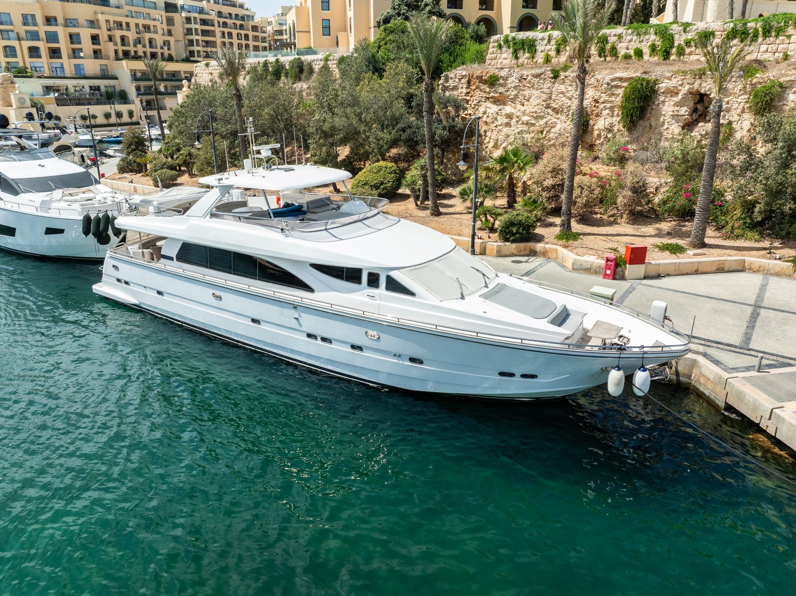 Sunseeker-82-Elegance